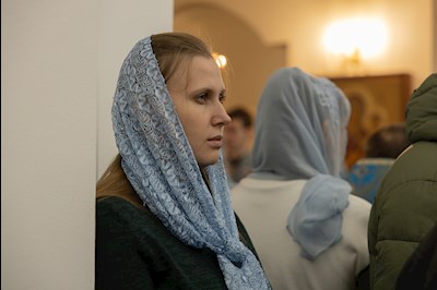 Митрополит Игнатий совершил всенощное бдение в храме святителя Тихона, епископа Воронежского, Задонского чудотворца, г. Саратова
