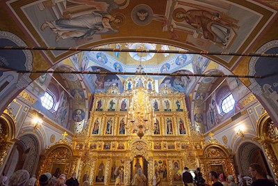 Митрополит Игнатий совершил Божественную литургию в Свято-Троицком кафедральном соборе Саратова