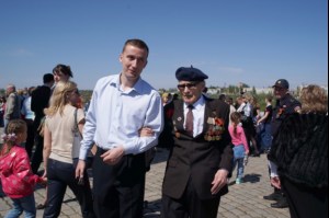 Митрополит Лонгин принял участие в торжественных мероприятиях в парке Победы на Соколовой горе