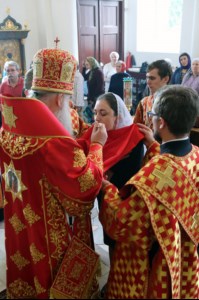 Божественная литургия на Архиерейском подворье — храме в честь иконы Божией Матери «Утоли моя печали» г.Саратова
