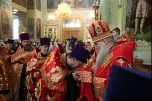 Пасхальная вечерня в храме Покрова Пресвятой Богородицы г.Саратова