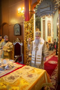 Божественная литургия в храме Сошествия Святого Духа г. Саратова