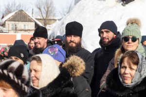 На территории Покровского храма г. Саратова прошел зимний праздник
