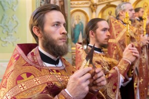 Вечерня в соединении с Литургией Василия Великого и чин умовения ног в храме в честь Покрова Пресвятой Богородицы г. Саратова