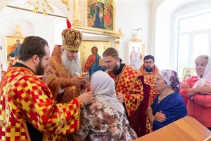 Божественная литургия в храме в честь Воскресения Христова с. Ивано-Языковка Аткарского района