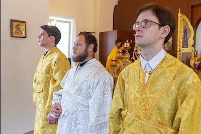 Божественная литургия в храме во имя святителя Николая Японского г. Саратова