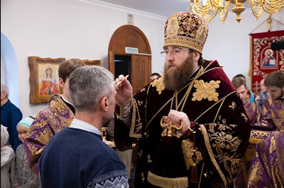 Митрополит Игнатий совершил всенощное бдение в храме в честь иконы Божией Матери «Скоропослушница» г. Шиханы Вольского района