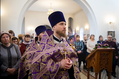 Митрополит Игнатий совершил Божественную литургию в храме преподобного Сергия Радонежского г. Саратова