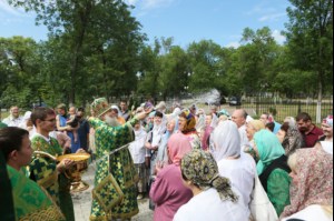 Божественная литургия в храме во имя святителя Луки (Войно-Ясенецкого) города Саратова