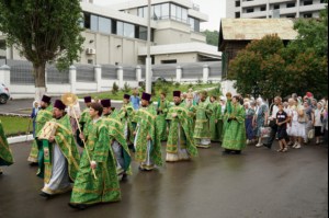 Божественная литургия в храме Сошествия Святого Духа г. Саратова