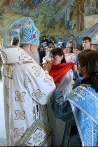 Крещальная литургия в Свято-Троицком кафедральном соборе г. Саратова
