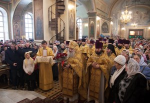 Божественная литургия в Свято-Троицком кафедральном соборе г. Покровска