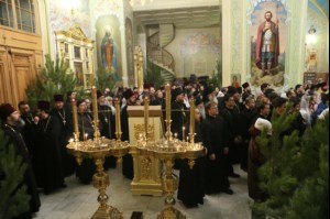 Великая Рождественская вечерня в храме в честь Покрова Пресвятой Богородицы г. Саратова