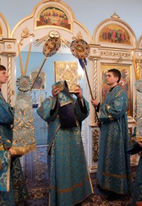 Божественная литургия в храме в честь Рождества Пресвятой Богородицы с. Ершовка (Муммовское) Аткарского района