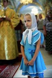 Митрополит Лонгин и Епископ Пахомий совершили Божественную литургию в Троицком соборе и молебен перед главной святыней Саратовской земли — образом Спаса Нерукотворного