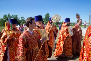 Божественная литургия в храме в честь Воскресения Христова с. Ивано-Языковка Аткарского района