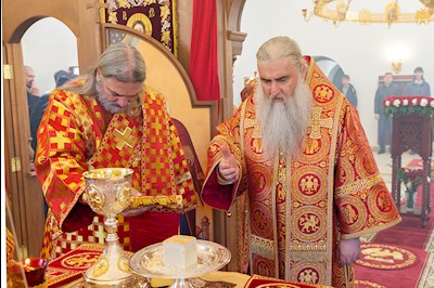 Божественная литургия в храме Воскресения Христова г. Саратова