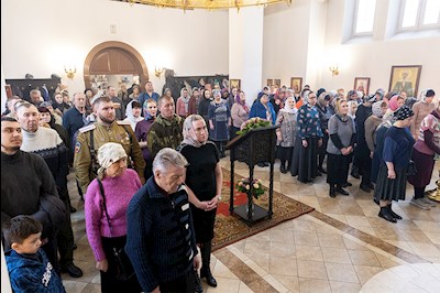 Божественная литургия в храме в честь иконы Божией Матери «Всех скорбящих Радость» г. Саратова
