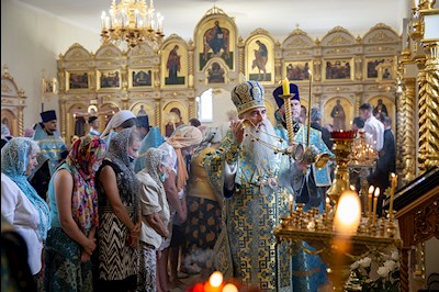 Всенощное бдение в храме в честь Казанской иконы Божией Матери р.п. Татищево