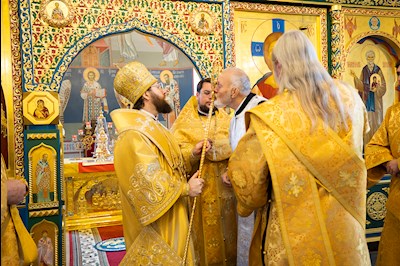 Митрополит Игнатий совершил Божественную литургию в Свято-Никольском мужском монастыре г. Саратова
