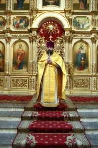 Божественная литургия в храме в честь Покрова Пресвятой Богородицы г. Саратова