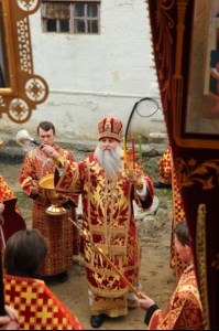 Божественная литургия в храме во имя святых первоверховных апостолов Петра и Павла г. Аткарска