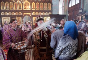 Божественная литургия в Крестовоздвиженском храме г. Хвалынска