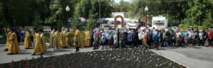 Божественная литургия в храме во имя Всех Святых, в земле Российской просиявших, г. Саратова