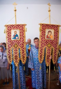 Божественная литургия в храме в честь Успения Пресвятой Богородицы п. Возрождение Хвалынского района