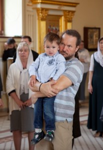 Божественная литургия на Архиерейском подворье — храме во имя святого апостола и евангелиста Иоанна Богослова при СПДС