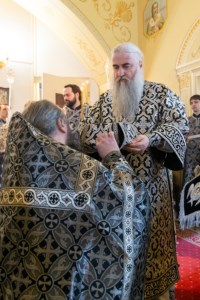 Литургия Преждеосвященных Даров на Архиерейском подворье — в храме во имя святого апостола и евангелиста Иоанна Богослова при СПДС