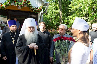 Божественная литургия в храме во имя великомученика и целителя Пантелеимона г. Саратова