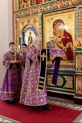 Божественная литургия в Свято-Никольском мужском монастыре г. Саратова