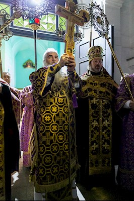 Всенощное бдение в храме в честь Сошествия Святого Духа г. Саратова