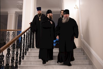 Совершена панихида по саратовским святителям