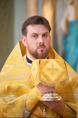 Митрополит Игнатий совершил Божественную литургию в Покровском соборе г. Саратова