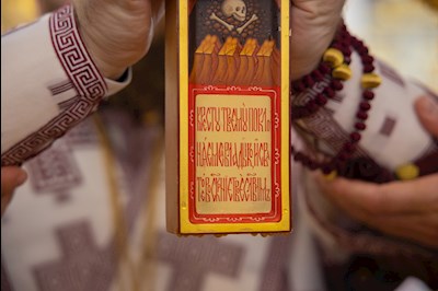 Митрополит Игнатий совершил всенощное бдение с чином выноса Креста в Свято-Троицком кафедральном соборе г. Вольска