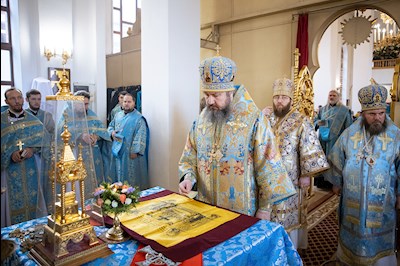 Митрополит Игнатий возглавил соборное архиерейское богослужение в Казанском храме г. Саратова