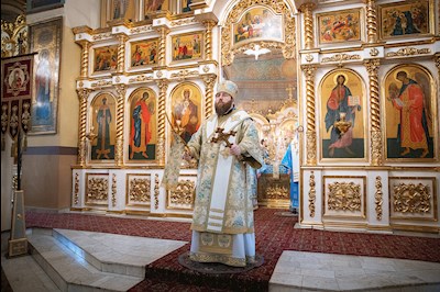 Митрополит Игнатий возглавил соборное архиерейское богослужение в Свято-Троицком кафедральном соборе г. Покровска (Энгельса)