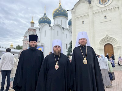 Архиереи Саратовской митрополии сослужили Святейшему Патриарху Кириллу за Литургией в Свято-Троицкой Сергиевой Лавре