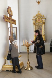 Великое повечерие с чтением канона преподобного Андрея Критского в Свято-Троицком кафедральном соборе Вольска