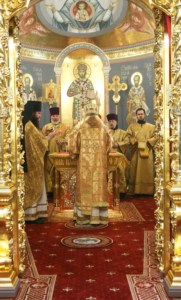 Великое освящение верхнего храма во имя Святой Живоначальной Троицы Свято-Троицкого кафедрального собора города Саратова