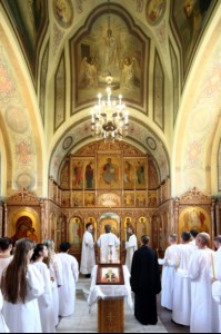 Состоялось массовое крещение оглашенных в Волге