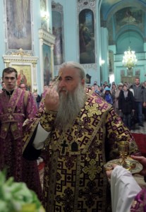 Всенощное бдение c Чином Воздвижения Креста в храме в честь Сошествия Святого Духа города Саратова