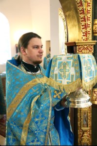 Божественная литургия на Архиерейском подворье – храме в честь иконы Божией Матери «Утоли моя печали» г.Саратова