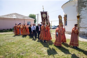 Божественная литургия в храме в честь Воскресения Христова с. Ивано-Языковка Аткарского района