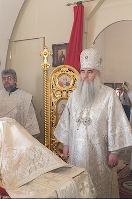 Божественная литургия в храме святых Царственных страстотерпцев г. Саратова