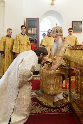 Божественная литургия в храме во имя святых первоверховных апостолов Петра и Павла г. Аткарска