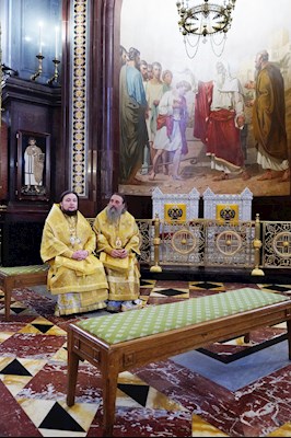 Митрополит Игнатий принял участие в Божественной литургии в день 14-й годовщины интронизации Патриарха Кирилла