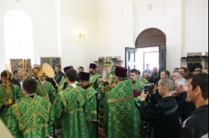 Божественная литургия в храме блаженной Ксении Петербургской г. Саратова на территории ИТК УШ-382/33